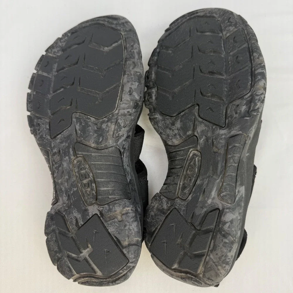 Keen Newport H2 Mens 8 Waterproof Hiking Sandals Black 1020285
